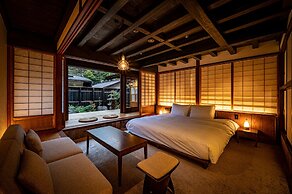 BYAKU Narai