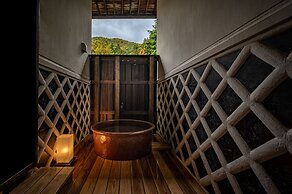 BYAKU Narai