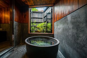 BYAKU Narai