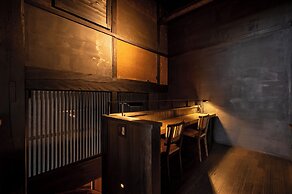 BYAKU Narai