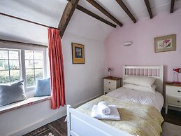 Old Cross Cottage