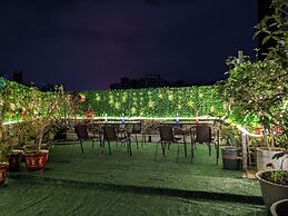 Shenzhen East Railway And Buji Subway Station Ranch Hotel