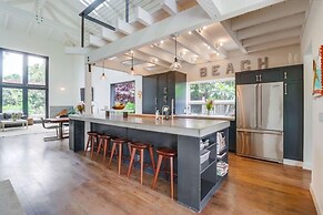 1155 Hymettus Ave 4 Bedroom Home by Redawning