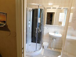 Blackstad Vandrarhem Hostal B&B