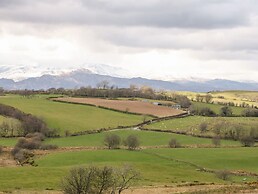 Orsedd Wen Farmhouse