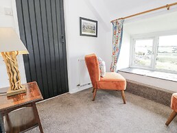 Orsedd Wen Farmhouse