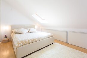 Summer Seaside Pearl Apartment Kastela