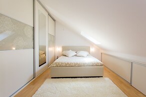 Summer Seaside Pearl Apartment Kastela