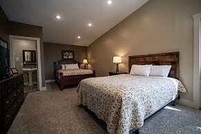 Nauvoo Temple House Hotel