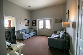 Nauvoo Temple House Hotel