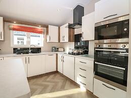 Broadland Sands Lodge