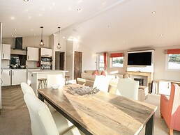 Broadland Sands Lodge