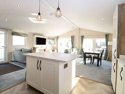 Broadland Sands Lodge