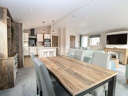 Broadland Sands Lodge