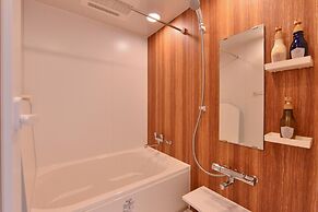 Lux 2BR Penthouse Imperial Palace 7pax 3mins Sub