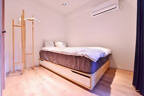 Lux 2BR Penthouse Imperial Palace 7pax 3mins Sub