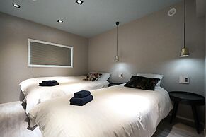 Real Life Aoyama 2BR Suite 5pax 3bed 3min Metro