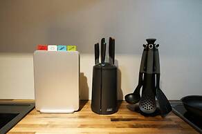 Real Life Kudanshita Posh 1-bedroom 5pax 3mins sub