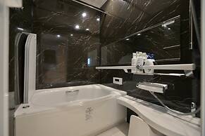 Real Life Meguro River Superb 2BR 6pax Shibuya