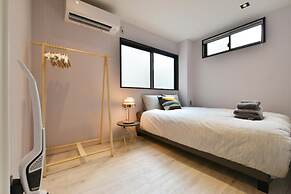 Real Life Meguro River Superb 2BR 6pax Shibuya
