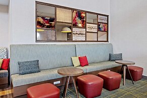 Hampton Inn & Suites Cincinnati West