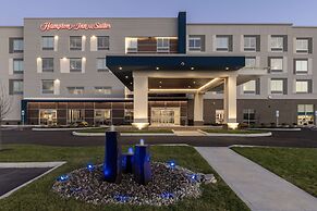 Hampton Inn & Suites Cincinnati West