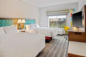 Hampton Inn & Suites Cincinnati West