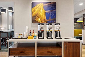 Hampton Inn & Suites Cincinnati West