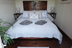Cozy and Peaceful Cabin 15 Mins From Lyme Regis