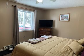 Love Hotels St John River by OYO at Fort Kent ME