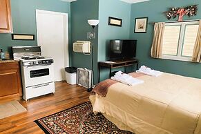 Love Hotels St John River by OYO at Fort Kent ME