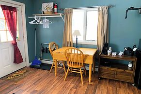 Love Hotels St John River by OYO at Fort Kent ME