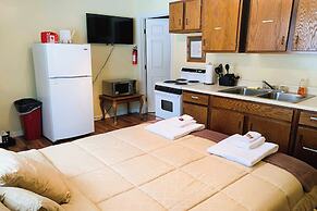 Love Hotels St John River by OYO at Fort Kent ME