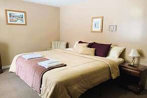 Love Hotels St John River by OYO at Fort Kent ME