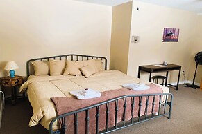 Love Hotels St John River by OYO at Fort Kent ME