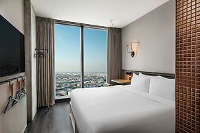 Moxy Downtown Los Angeles