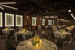 Moxy Downtown Los Angeles