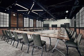 Moxy Downtown Los Angeles