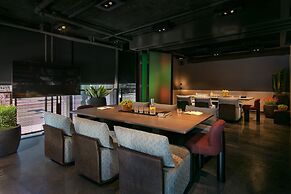 Moxy Downtown Los Angeles