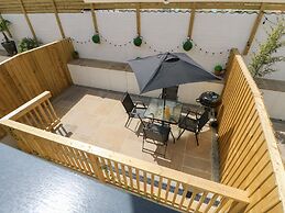 9 Breakwater Way