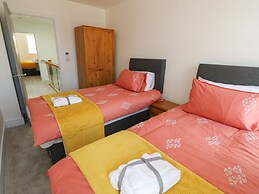 9 Breakwater Way