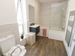 9 Breakwater Way