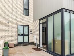 9 Breakwater Way