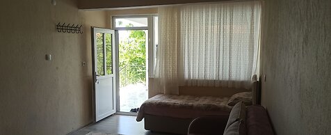 Salda Gölü Kumsalda Apart Pansiyon