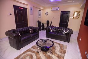 Executive 2-bed Apartment, Santa Maria - Accra