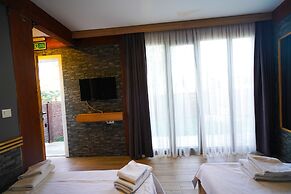 QCUNDA OTEL RESTORANT