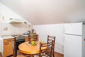 Apartments & Rooms Mara & Petrunjela