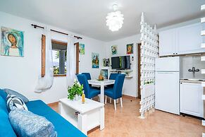 Apartments & Rooms Mara & Petrunjela