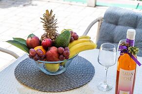 Apartments & Rooms Mara & Petrunjela