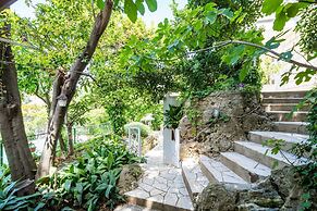 Apartments & Rooms Mara & Petrunjela